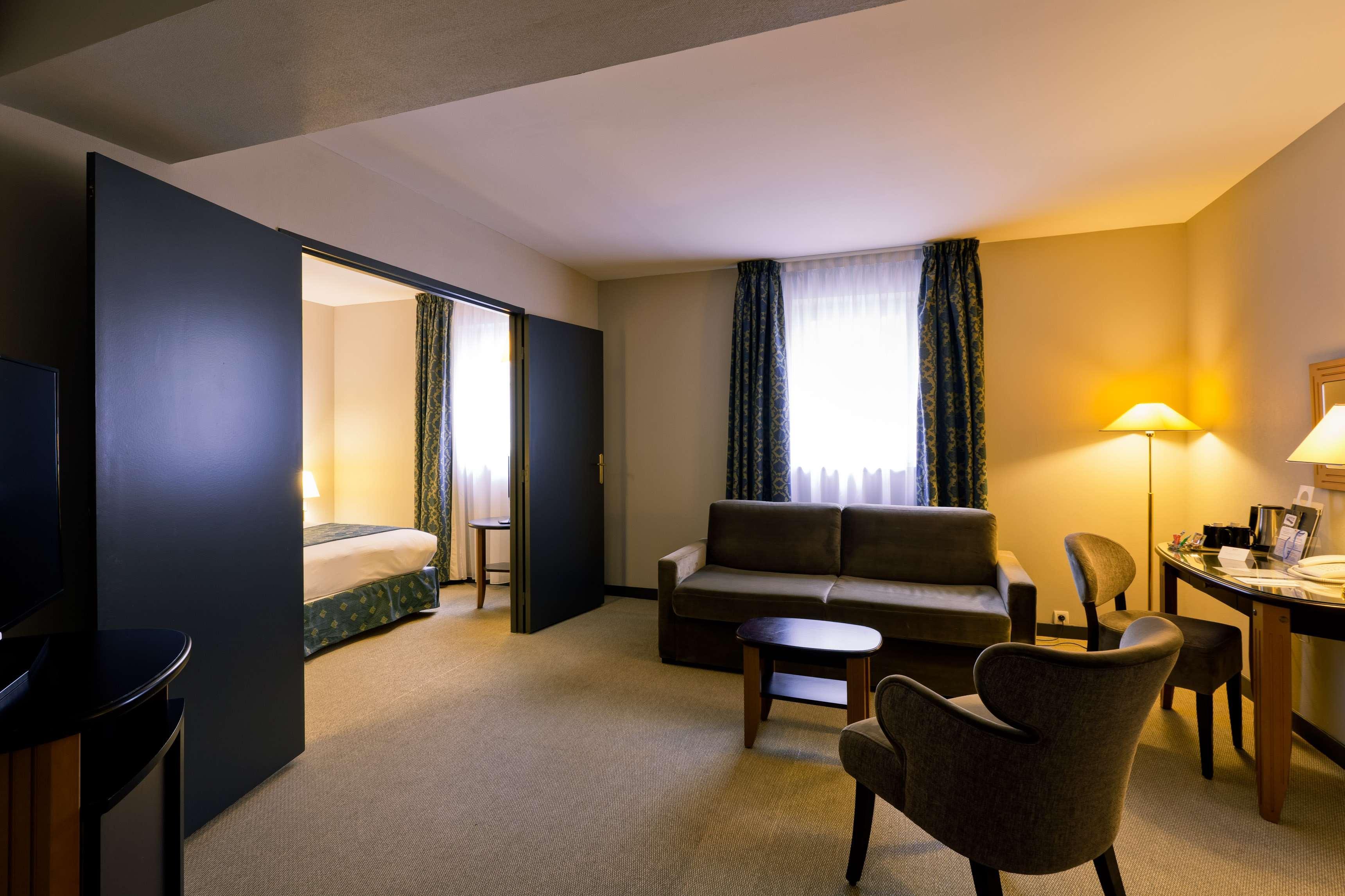 Western Crequi Part Dieu Hotel 4*